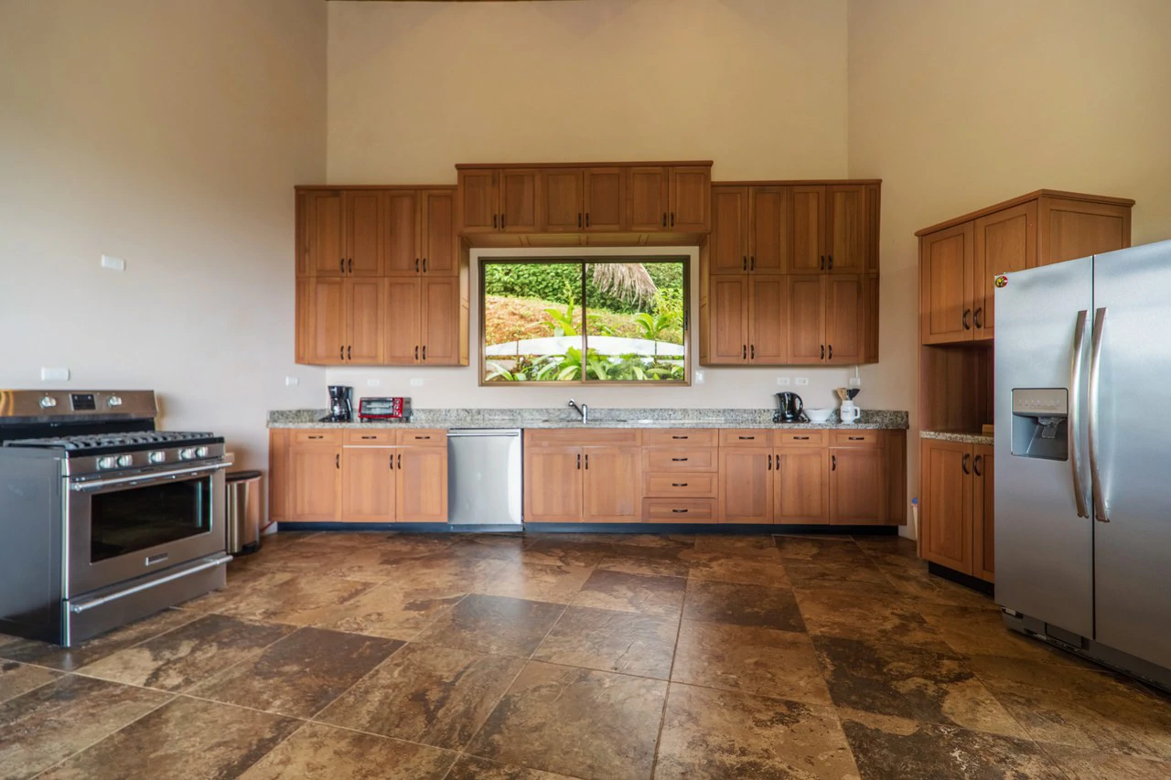 Sunset Ocean View Home on 2.6 Acres Platanillo - Gallery image 11
