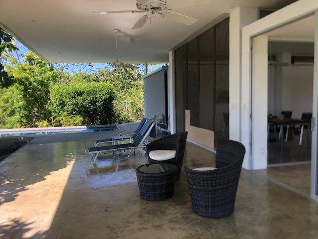 Fine private modern house in spacious ocean view property - Gallery image 10