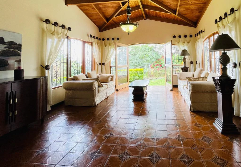 Independent House for Sale with Beautiful View Santa Ana Costa Rica - Gallery image 4