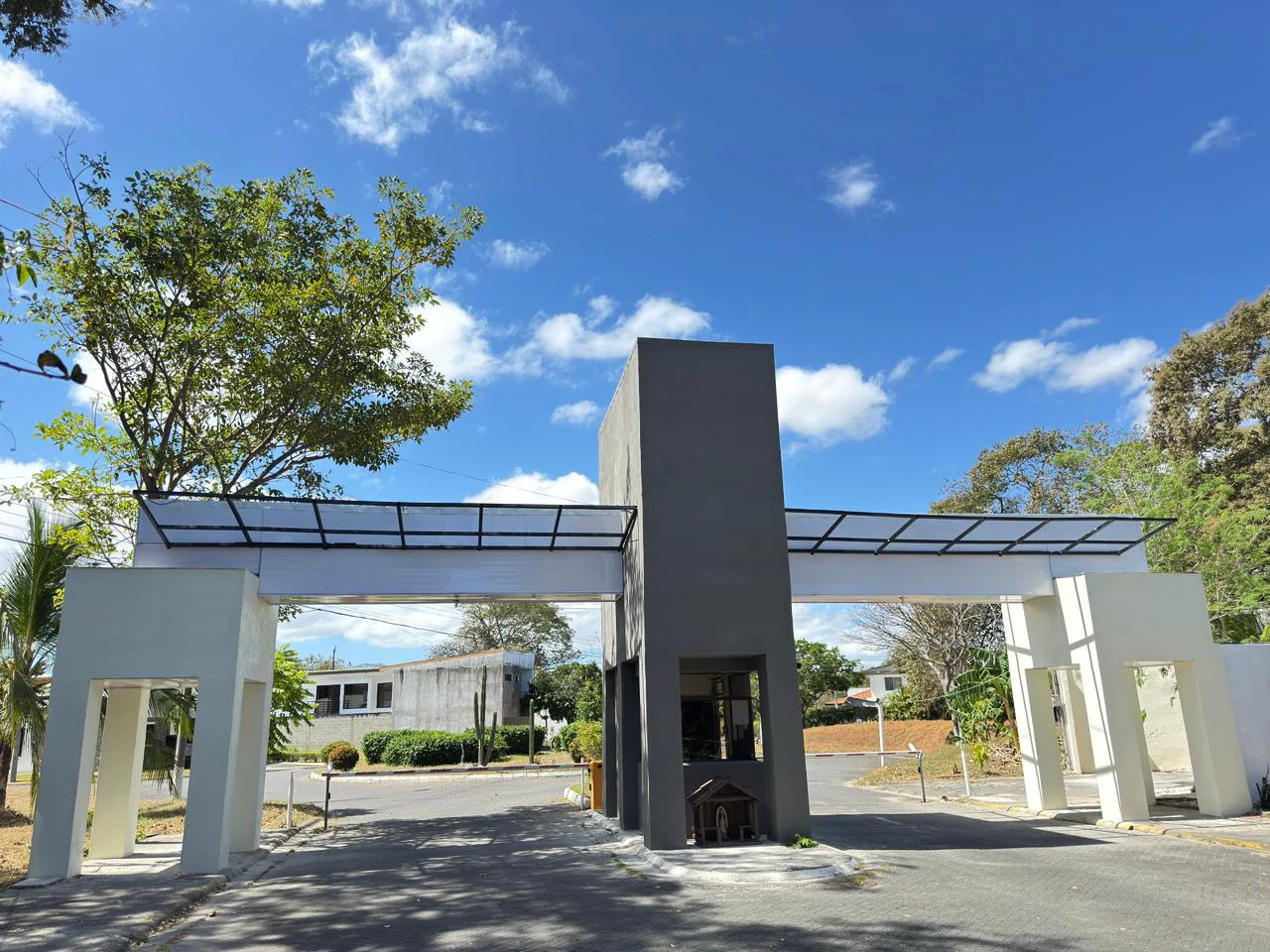 House for sale in a gated community - Gallery image 6