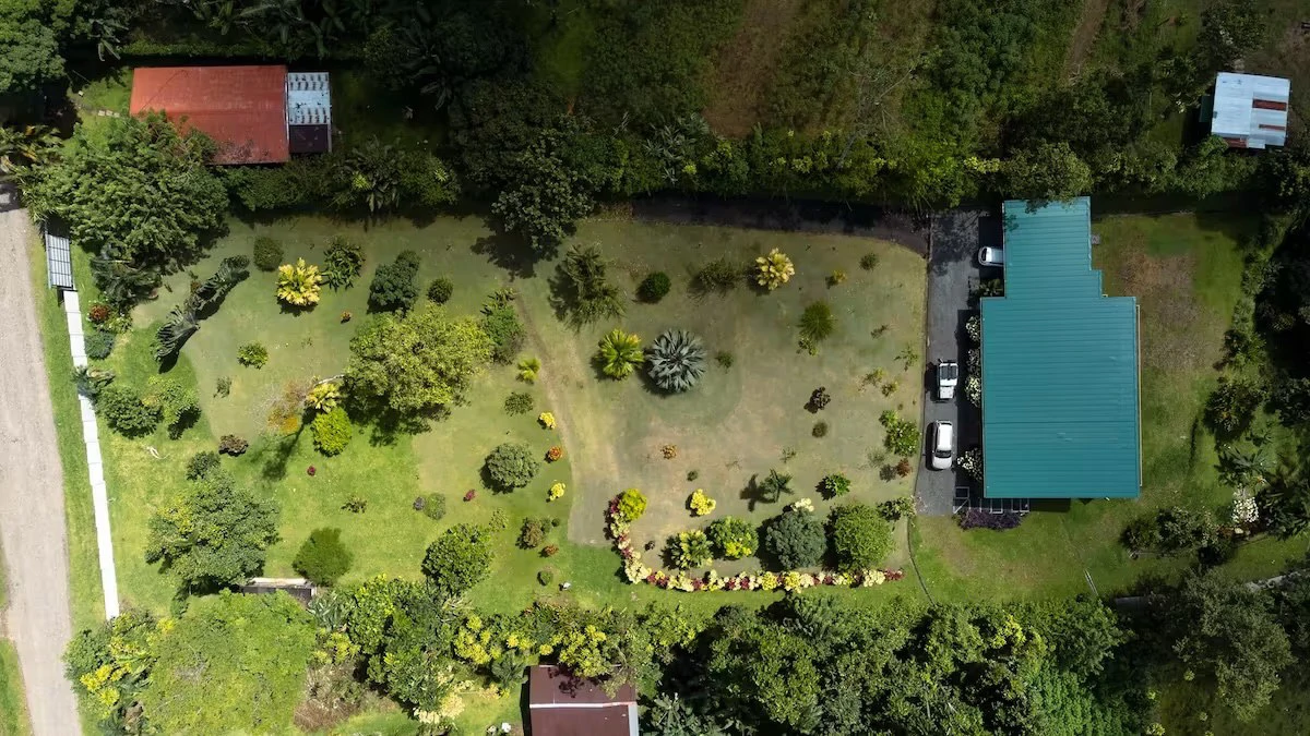 La Fortuna: Own a Slice of Paradise in La Fortuna Arenal – Perfect for Living or Investing! - Gallery image 18