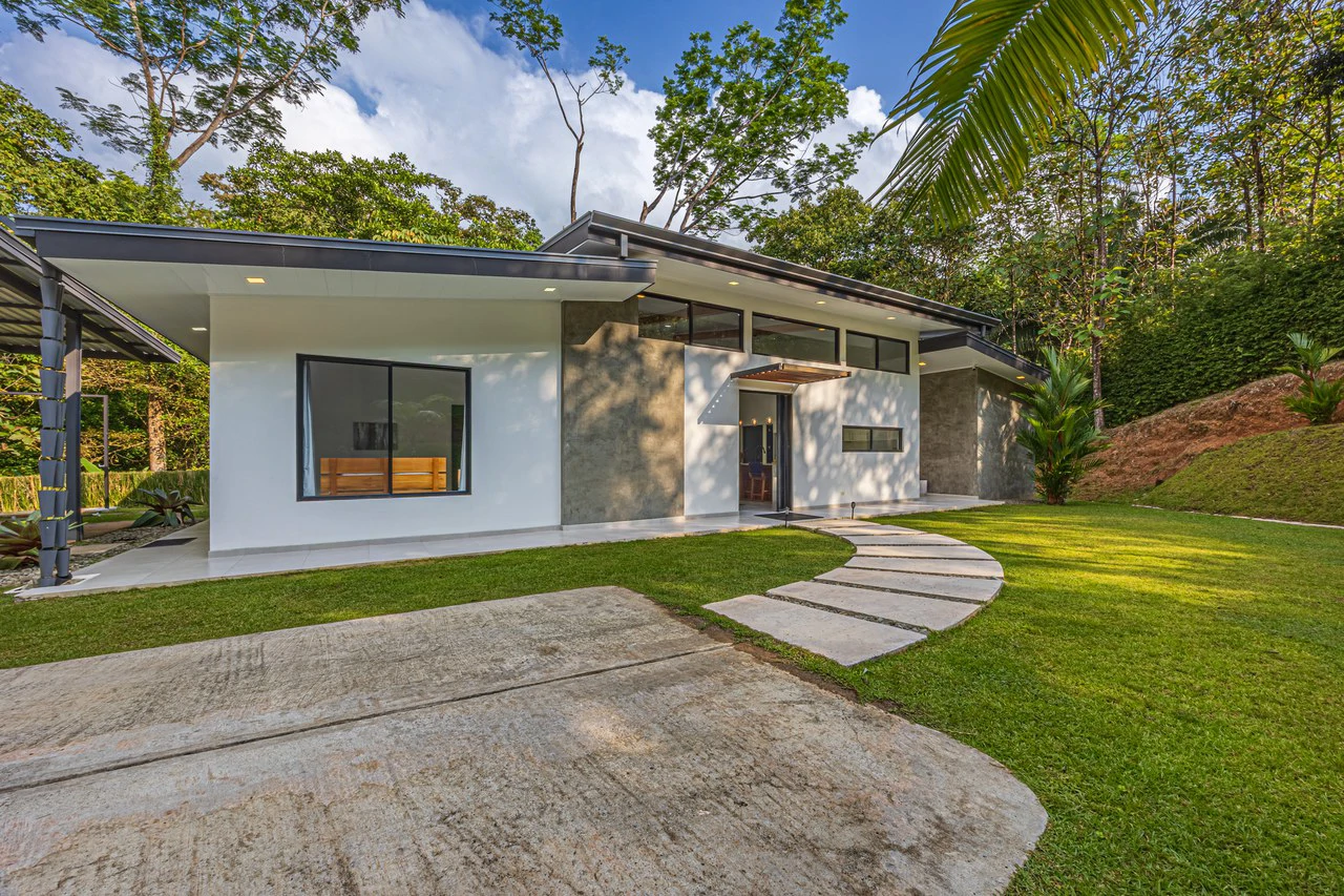 Casa Ballena: Pearl with Extra building site! - Gallery image 36