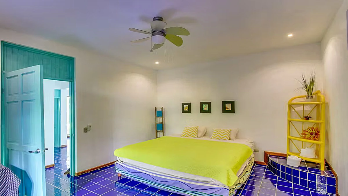 Manuel Antonio Villa: Manuel Antonio Villa with Subdividable Lot or Expansion - Gallery image 29