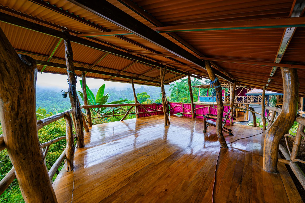 Riverfront Sanctuary with Breathtaking Views of Diamante Waterfalls - Gallery image 12