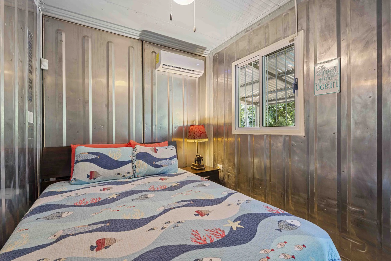 Casa Lemonpaloosa: Very Private Container Home! - Gallery image 9