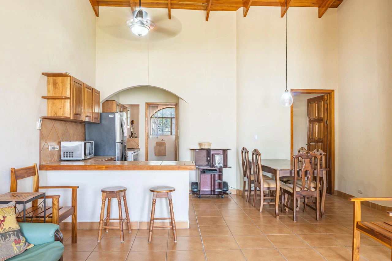3 Bedroom Condo in the Center of Samara - Steps to the Beach - photo 6