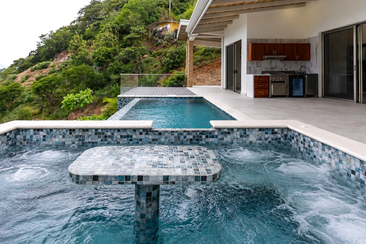 New Contemporary Home with Infinity Pool for Sale in Atenas, Costa Rica - photo 31