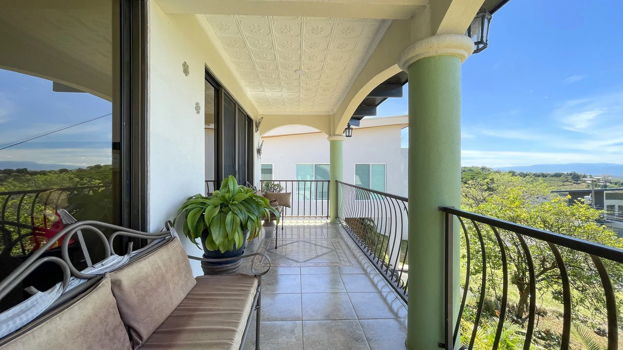 Spacious Home in Condominio El Roble – Cozy Spaces and Stunning Views - Gallery image 20