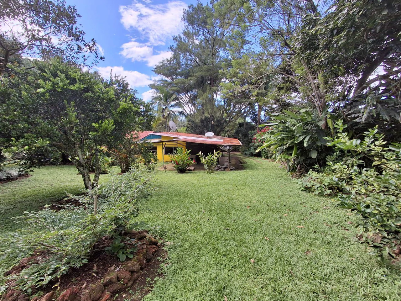 Casa Pura Vida!: Unique Multi-Home property and pool with nature backdrop - Gallery image 11