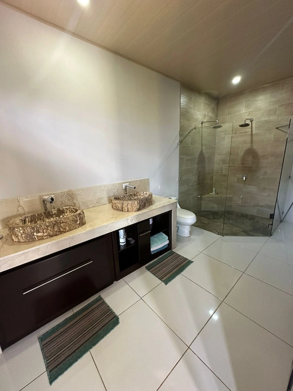 Charming 3-Bedroom Home with Valley Views Near Chirripo - Gallery image 7