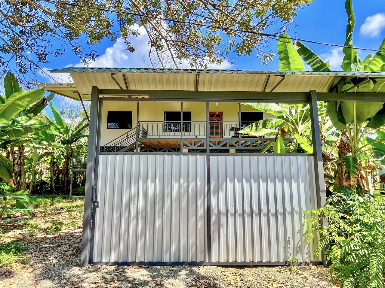 .075 ACRES – 2 Bedroom New Construction Home, Walk to the River, 5min to Playa Matapalo, 15min to Dominical!!!! - Gallery image 26