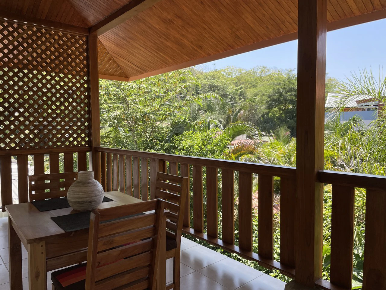 Santa Teresa 2 Bedroom House + 6 Rental Apartments: A Multi Unit Vacation Rental with Pool & Steps from the beach - Gallery image 2