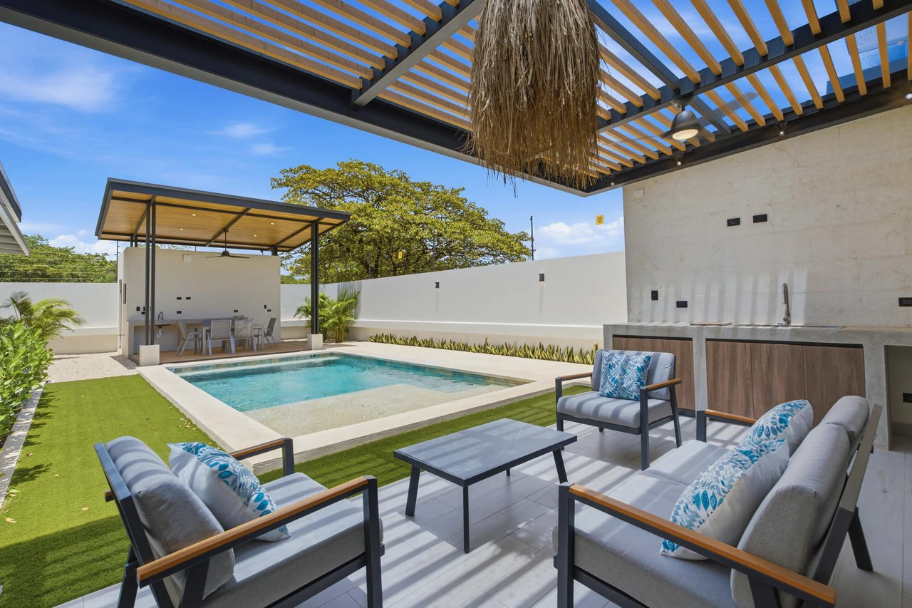 Villa Fresno: Newly Completed Contemporary Home with Private Pool Near Playa Avellanas - photo 22