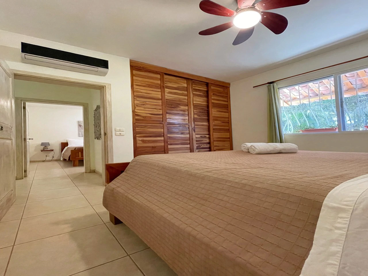 Santa Teresa 2 Bedroom House + 6 Rental Apartments: A Multi Unit Vacation Rental with Pool & Steps from the beach - Gallery image 9