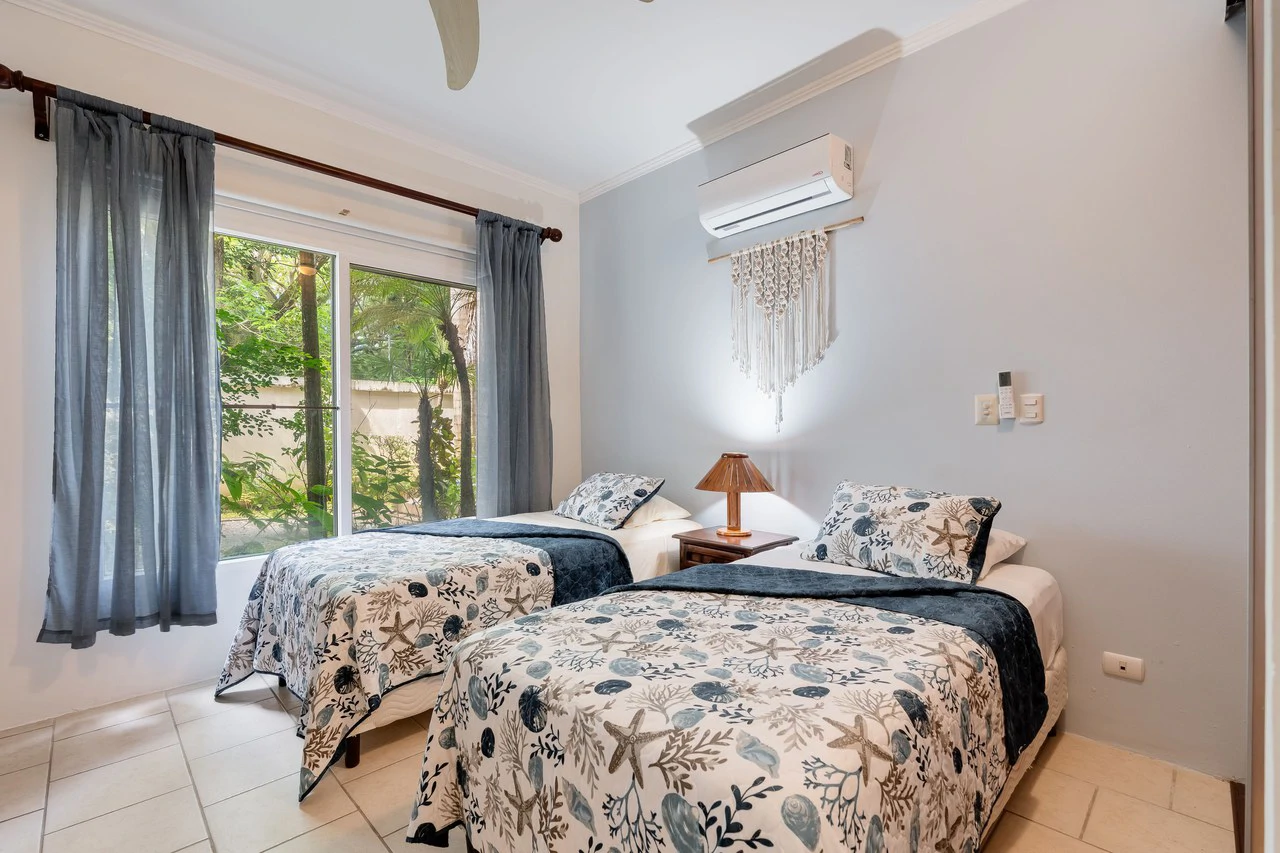 Surfside Tower 103: Live the Dream! Affordable Coastal Living  Walk to Playa Potrero Beach - Gallery image 12