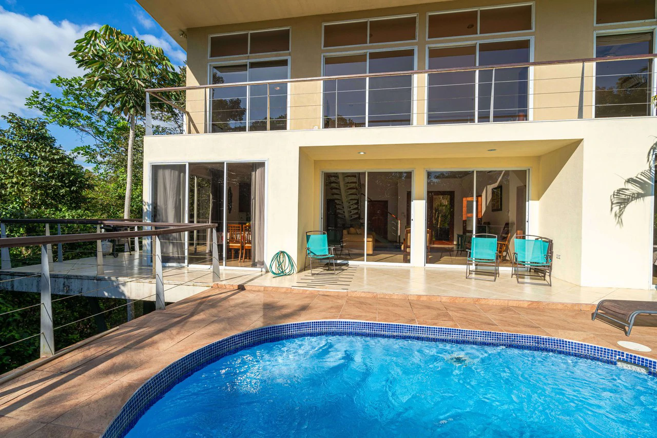Casa Fox Las Palmas: Mountain House For Sale in Quepos - Gallery image 24