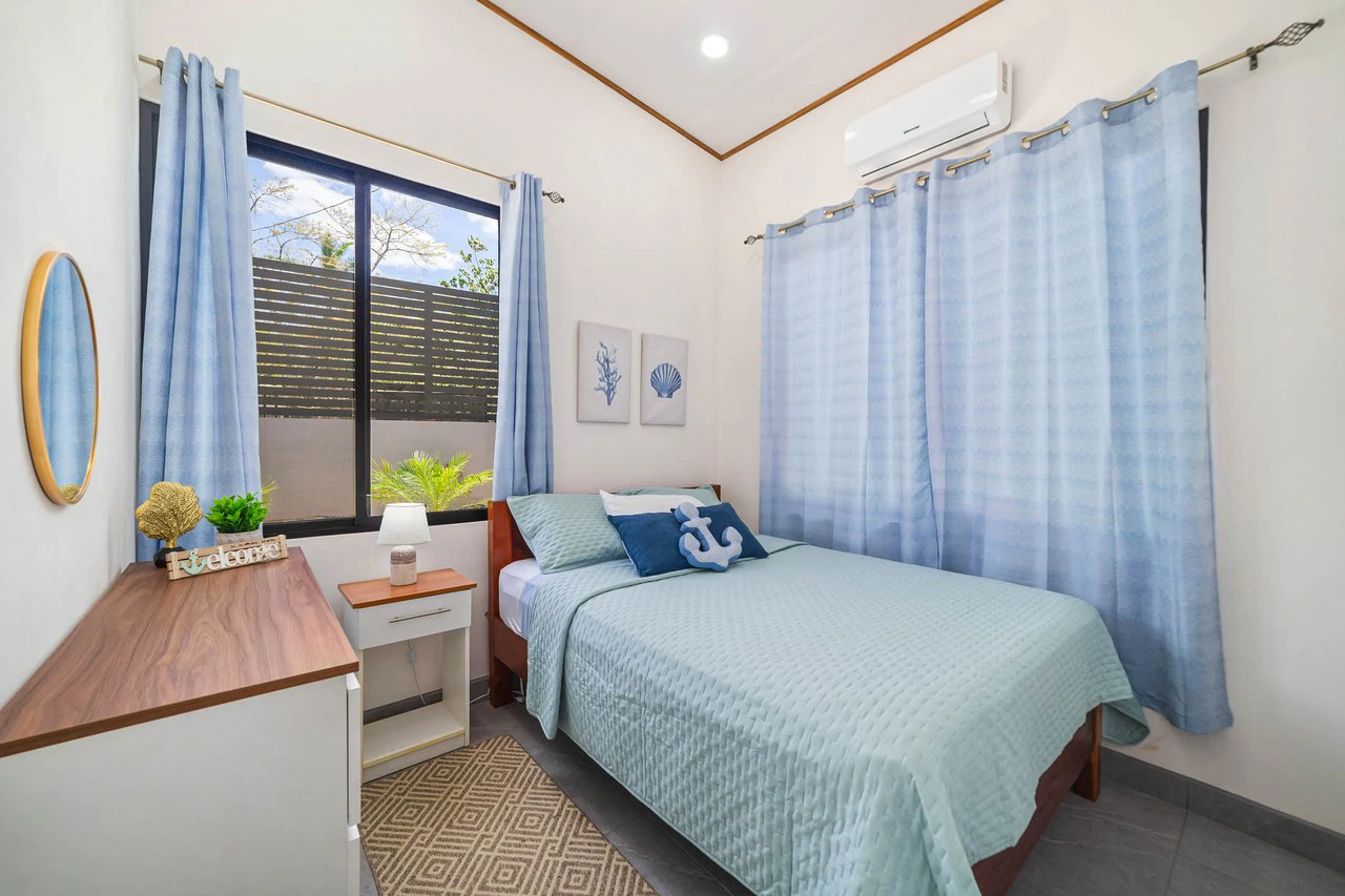 Villa Nanku: Tropical Playa Negra Home with Guest House & Pool - Gallery image 27