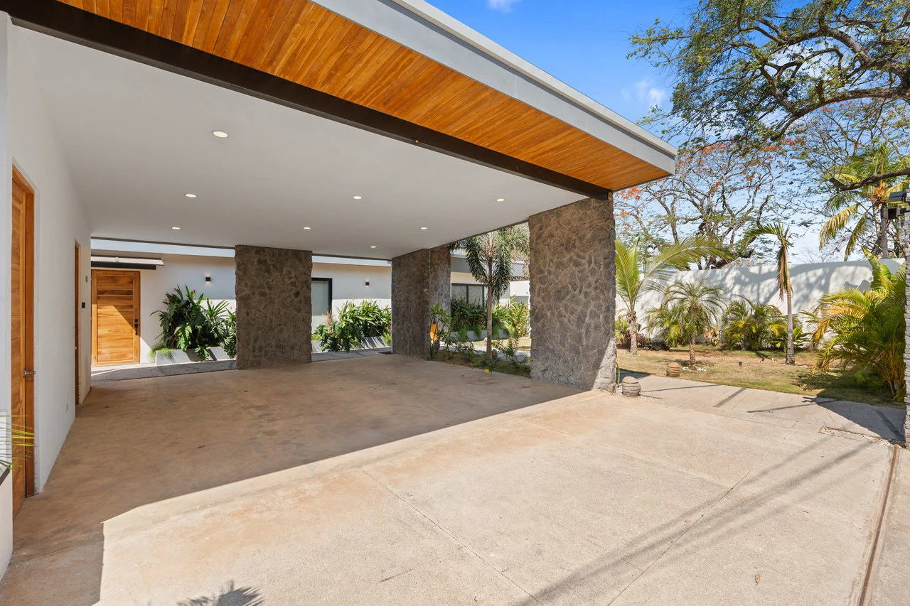 Casa Guacamaya Roja: Luxury Home in Playa Grande - Gallery image 67