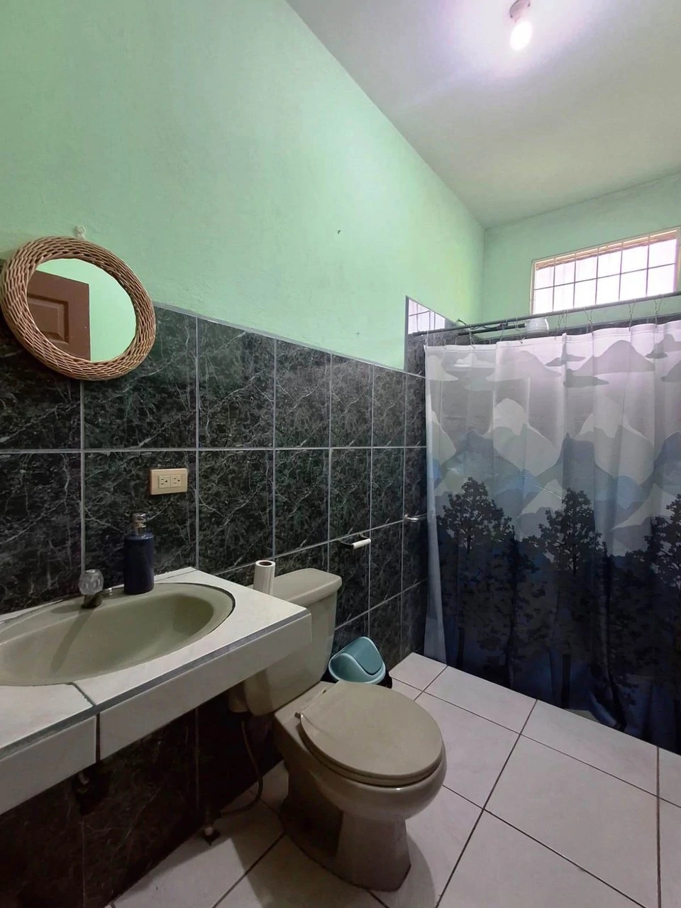 Awesome Property!: 2 Homes...Large Lot...and Views! - Gallery image 11