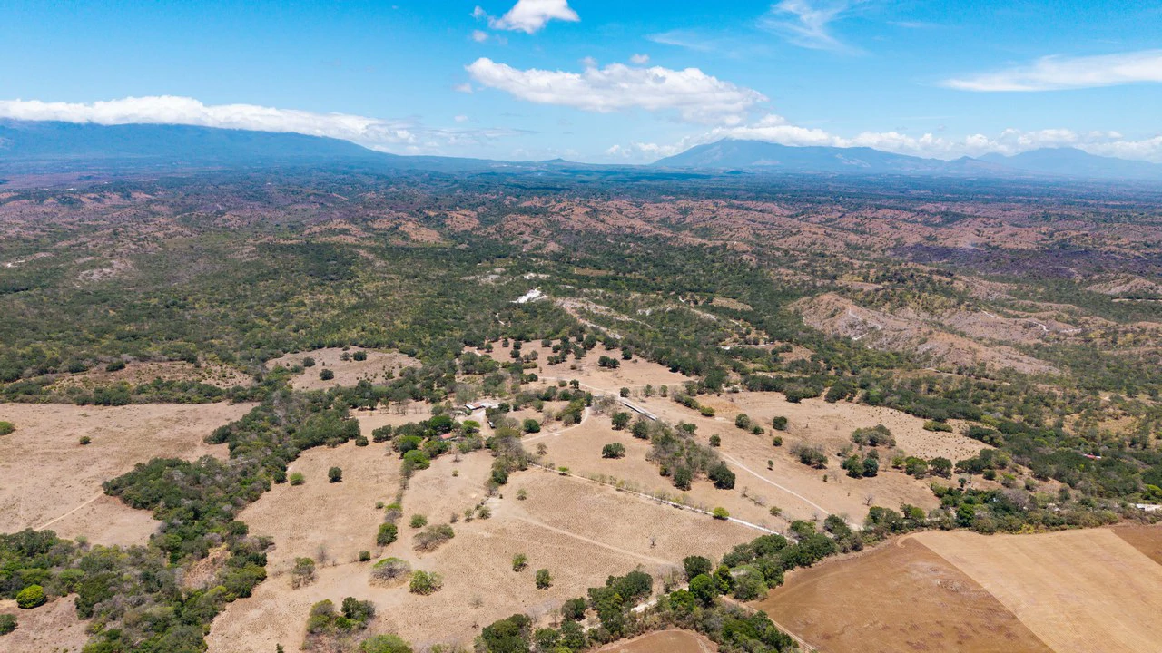 Hacienda Ruiseg: A Stunning Farm and Sprawling Countryside Retreat in Costa Rica - Gallery image 21