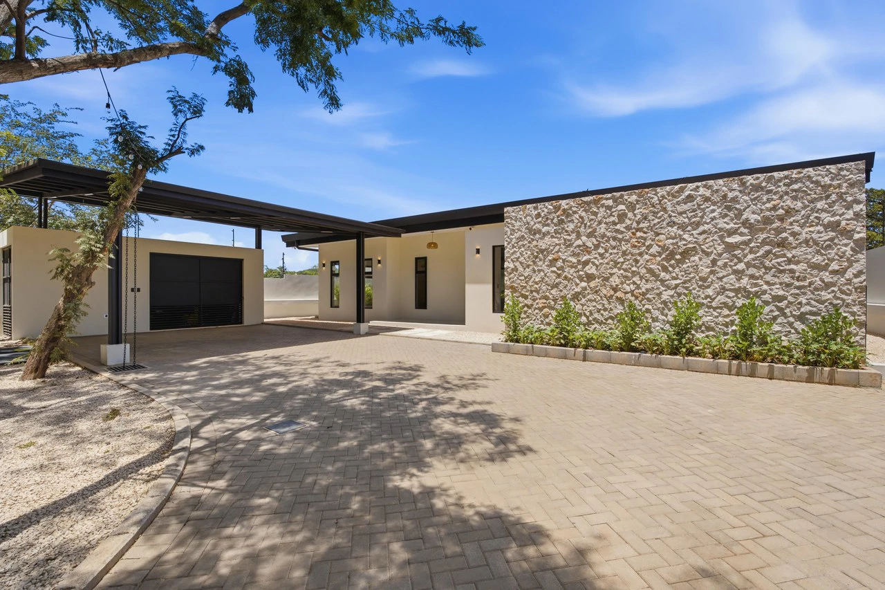 Villa Fresno: Newly Completed Contemporary Home with Private Pool Near Playa Avellanas - Gallery image 30