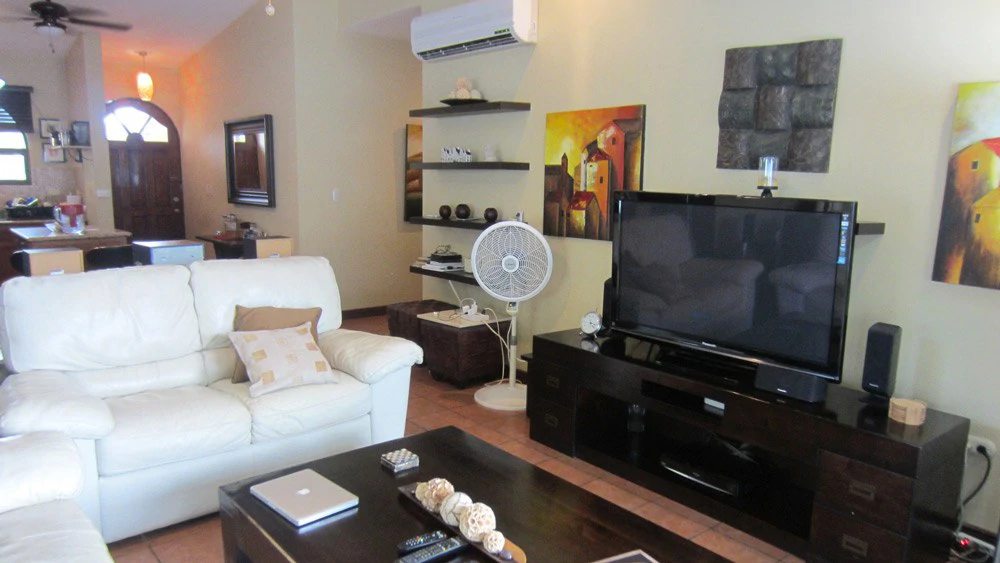 C144: Fully Equipped 3 Bedroom House With Charming Mediterranean Style Located In Gated Residential - Gallery image 11