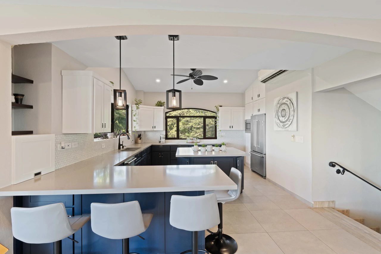 Villa Melina: Reserva Conchal Stunning Ocean and Golf course views - Gallery image 12