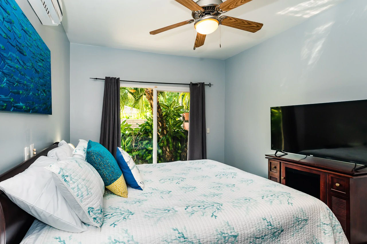 Surfside Place 6: Renovated Beachside Condo in Surfside Potrero – Prime Location with Pool & Resort-Style Amenities - Gallery image 8