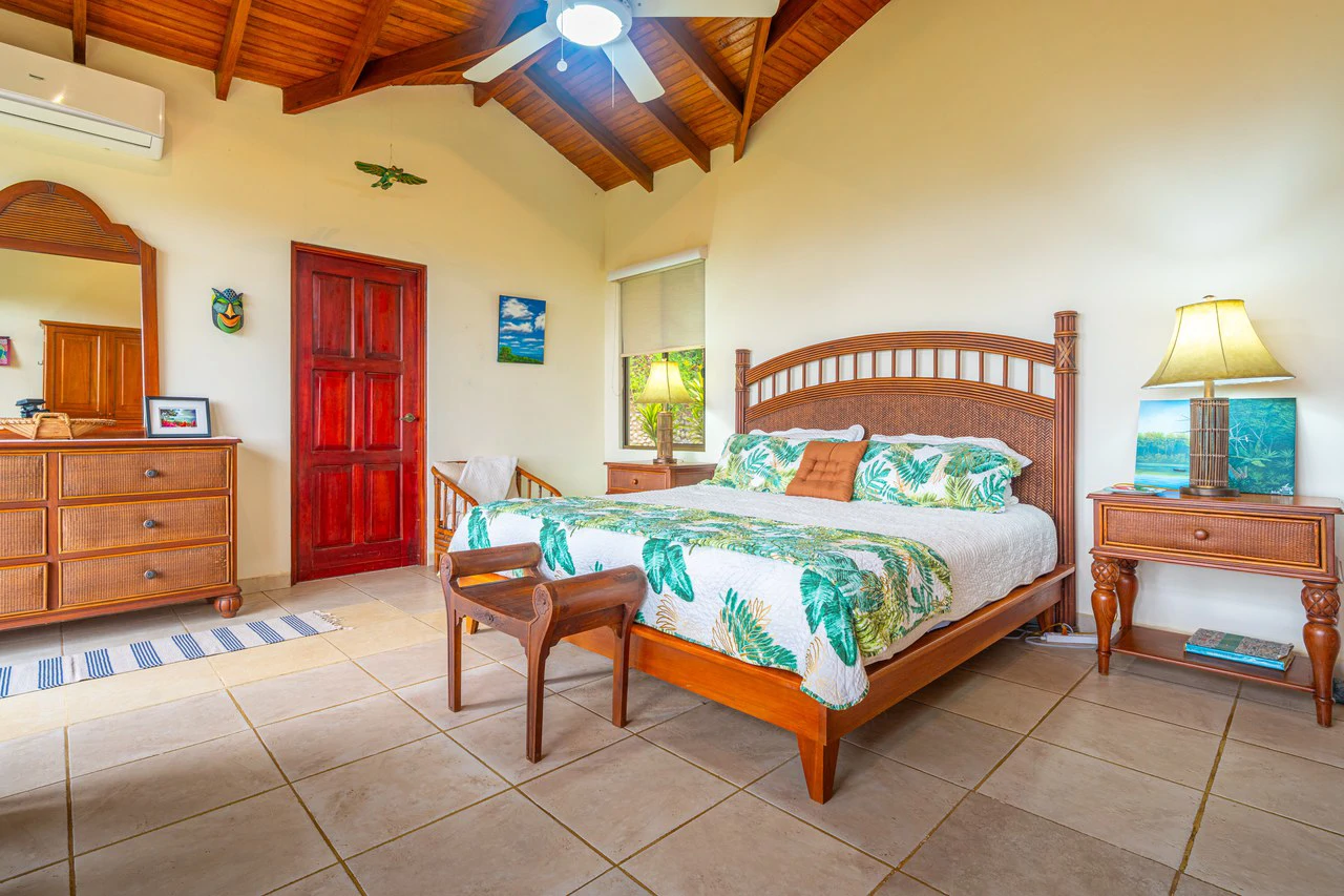 Casa Mono Titi: Front Ridge Ocean View  – Tres Rios, Costa Rica - Gallery image 28