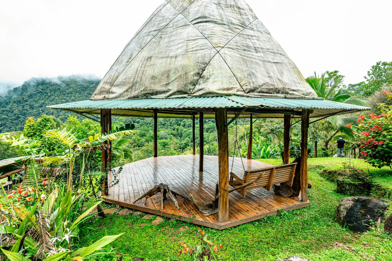 Riverfront Sanctuary with Breathtaking Views of Diamante Waterfalls - Gallery image 18