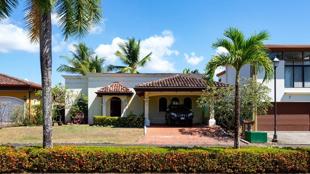 Casa Agustito in Bejcuo: Near the beach in highly sought after community!