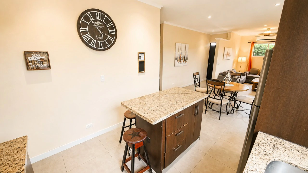 Modern Jacó 3-BR Home with Private Pool in Gated Community - Gallery image 12