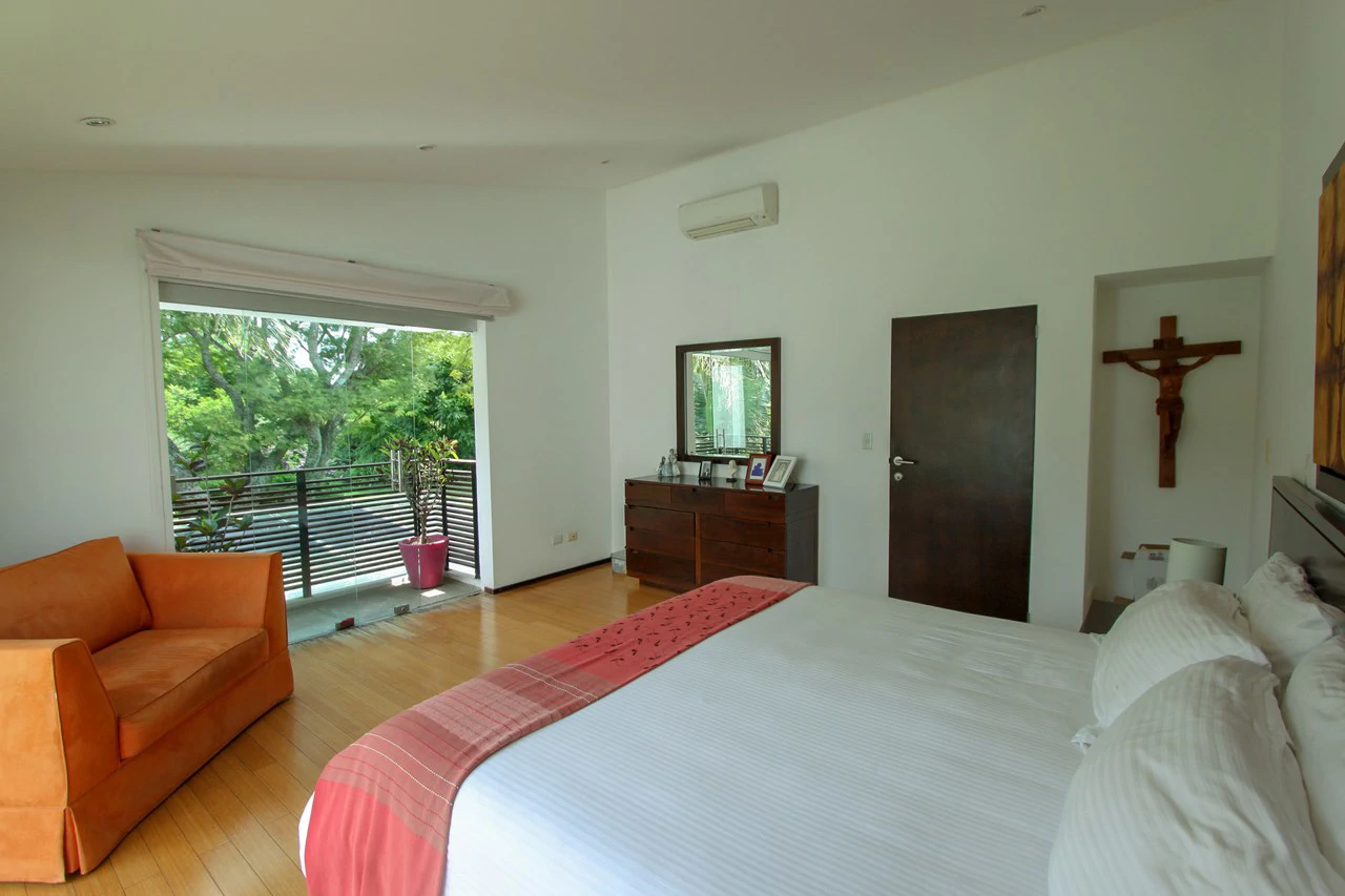 Modern Golf Course Haven: Spectacular Home in Valle del Sol, Santa Ana - Gallery image 26