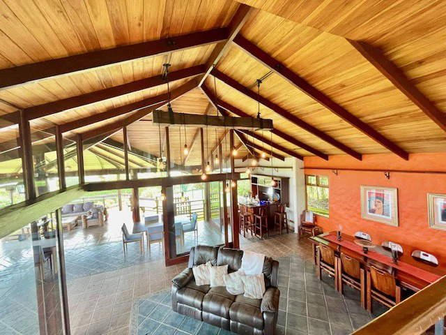 Colonial-Contemporary House with Retractable Star Roof, Guest House, and Panoramic Views - Gallery image 16