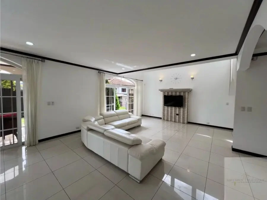 Beautiful Home in Colinas de Montealegre, Curridabat - Gallery image 19