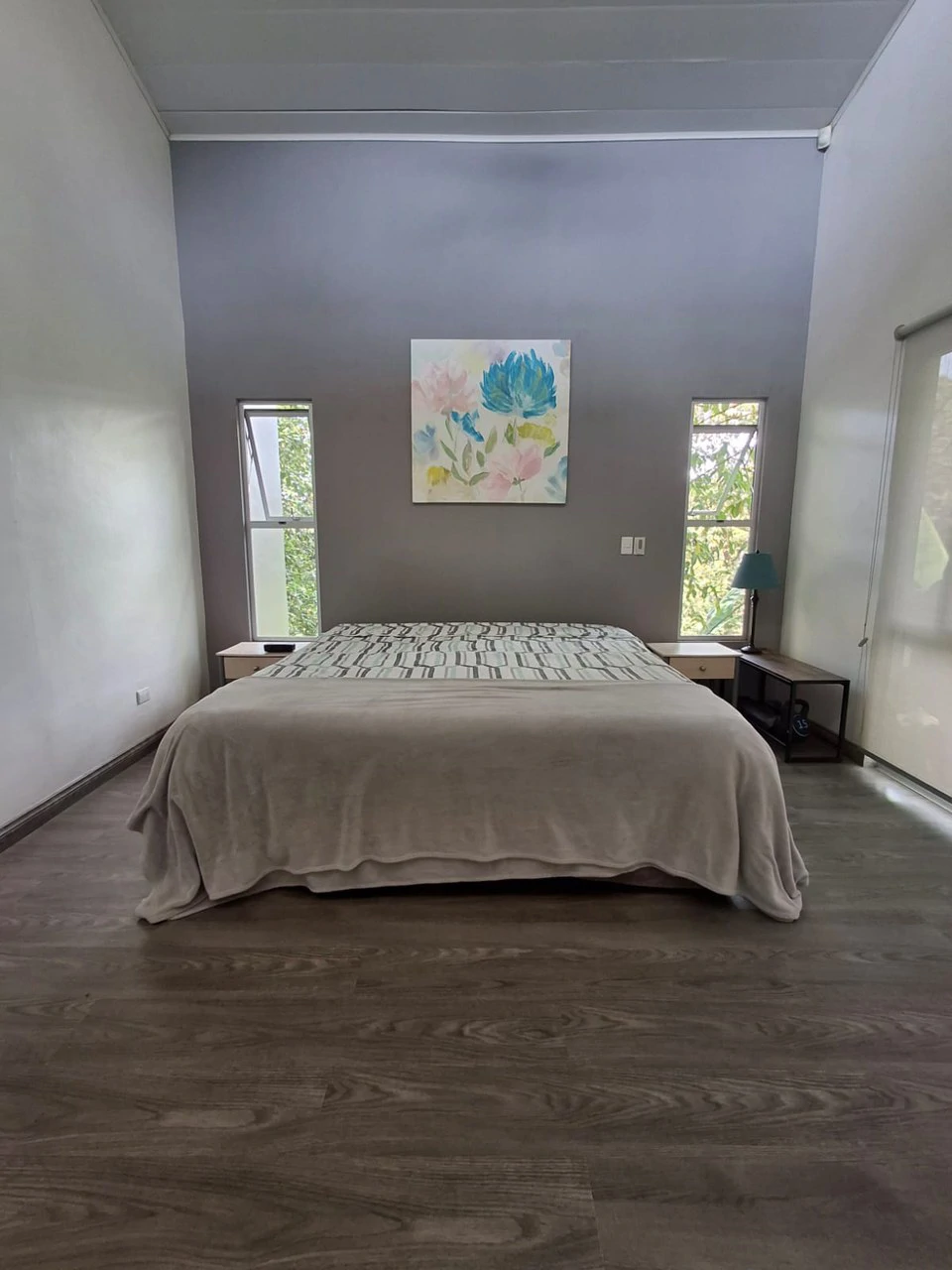 Casa Hacienda: Modern single level in Prestigious Hacienda del Paseo - Gallery image 13