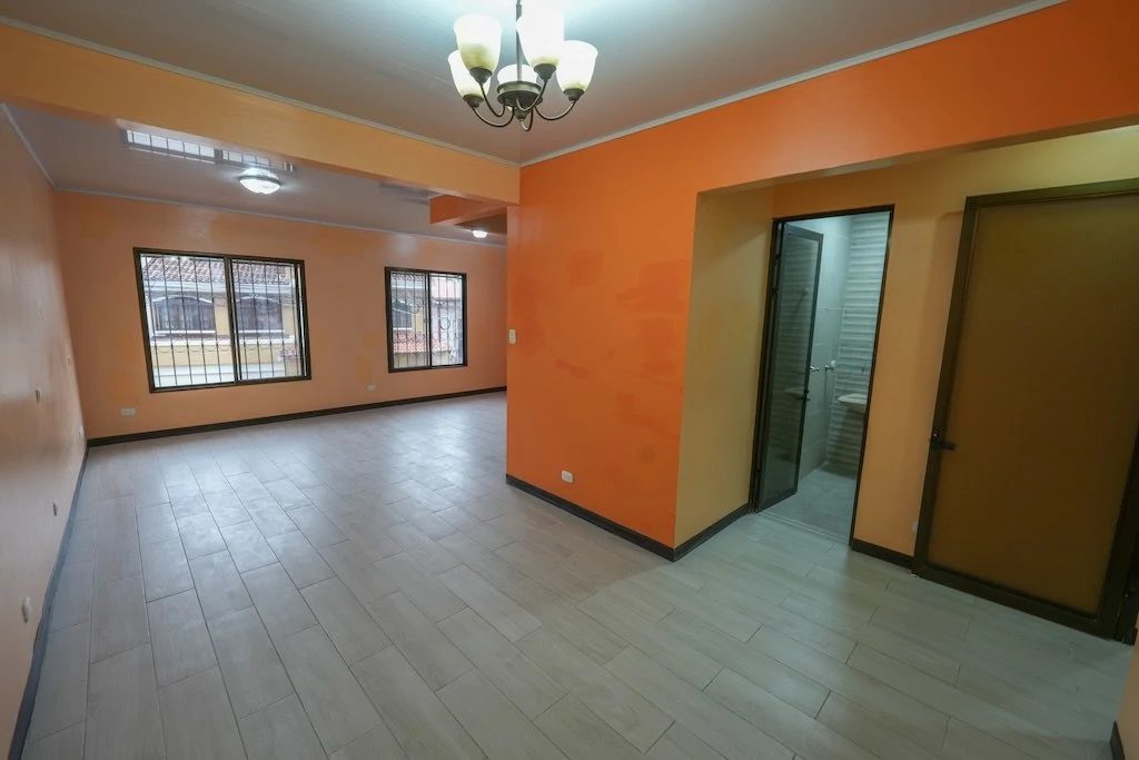 House For Sale in Lomas de Ayarco - Gallery image 32