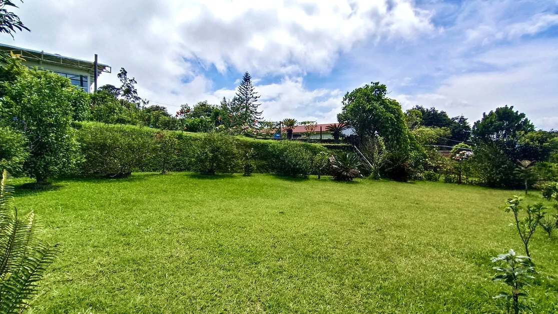 House for sale in Costa Rica: Unique Industrial style house for sale in San Isidro Heredia - Gallery image 32