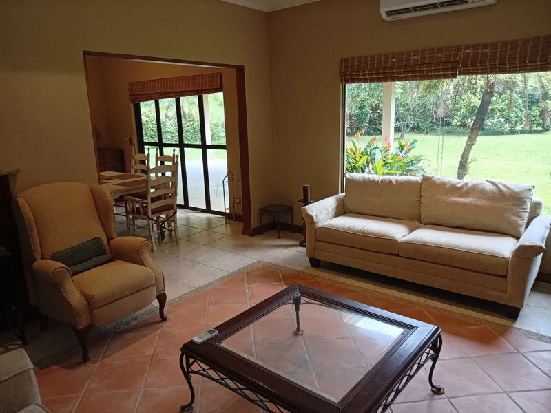 Amazing Home on Huge Lot Near the Beach - Gallery image 19