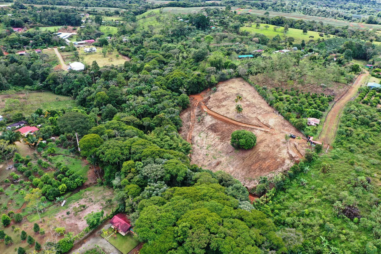3.2 Acre Riverfront Property with Mountain Views San Francisco San Isidro - Gallery image 11