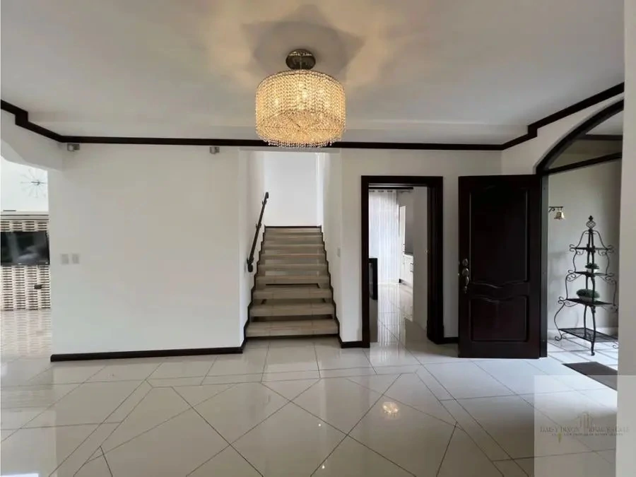 Beautiful Home in Colinas de Montealegre, Curridabat - Gallery image 23