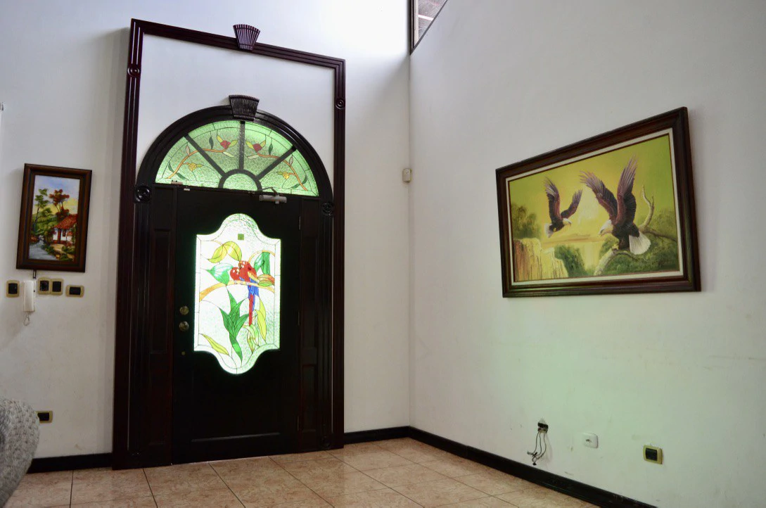 Spectacular 4BR House for sale in San Rafael - Heredia, ideal for a large family, or for those looking for a rental income option! - Gallery image 20