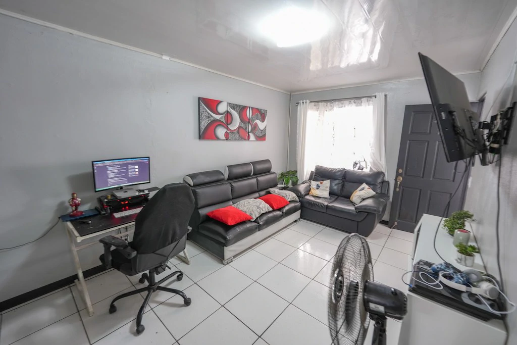 House For Sale in San Francisco de San Isidro de Heredia - Gallery image 13