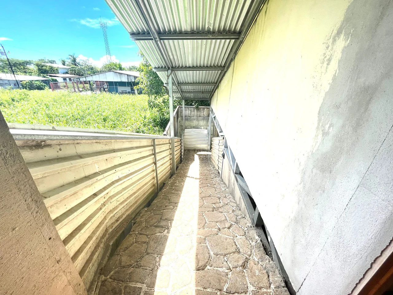 CASA PLAYA BANDERA: Just 2 minutes from the beach, property with house and independent apartment, ideal for investment - Gallery image 19