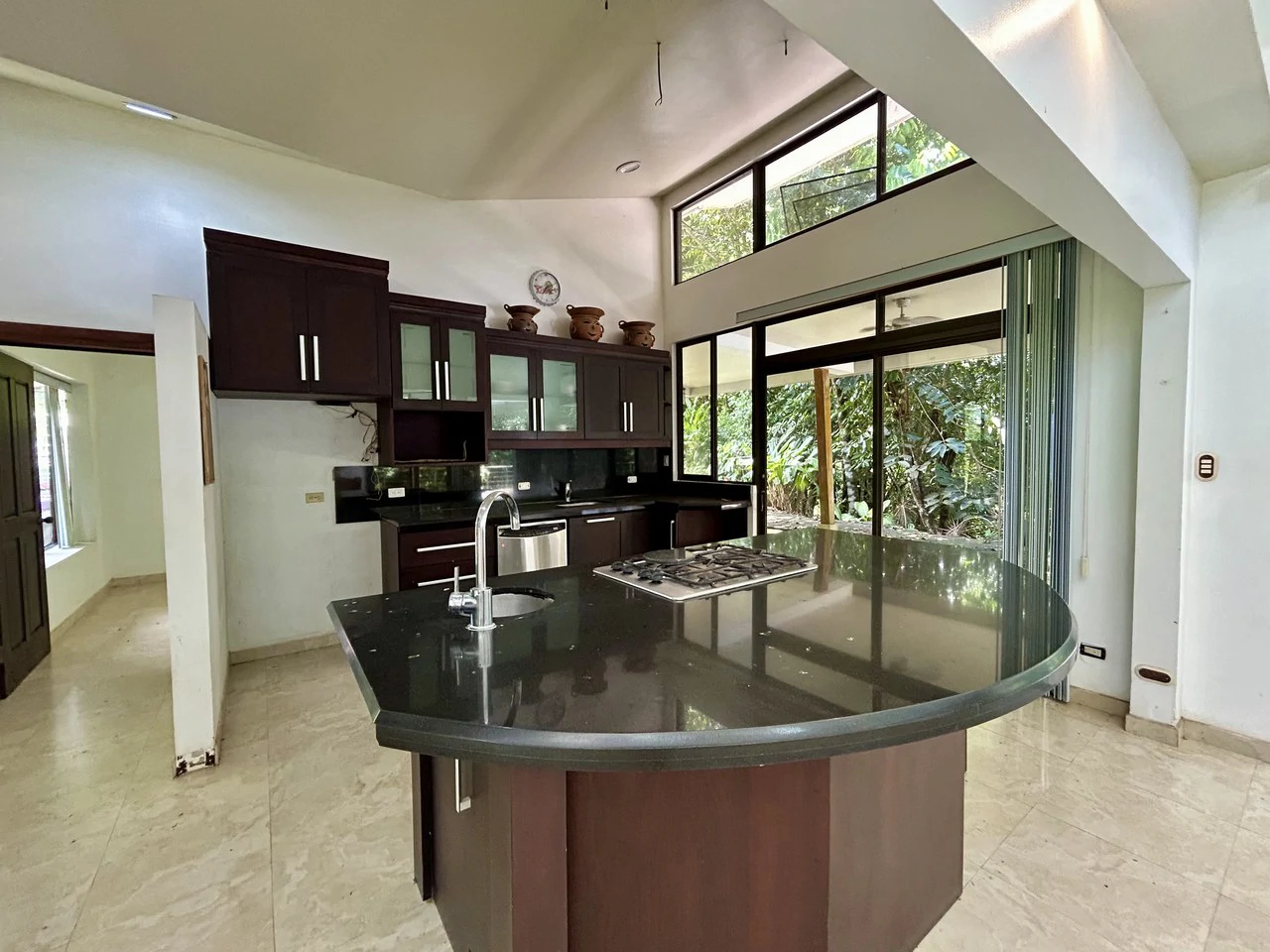 Fixer-Upper Home with an studio Office in Palmar Norte on a 7.58 Acres Property - Gallery image 19