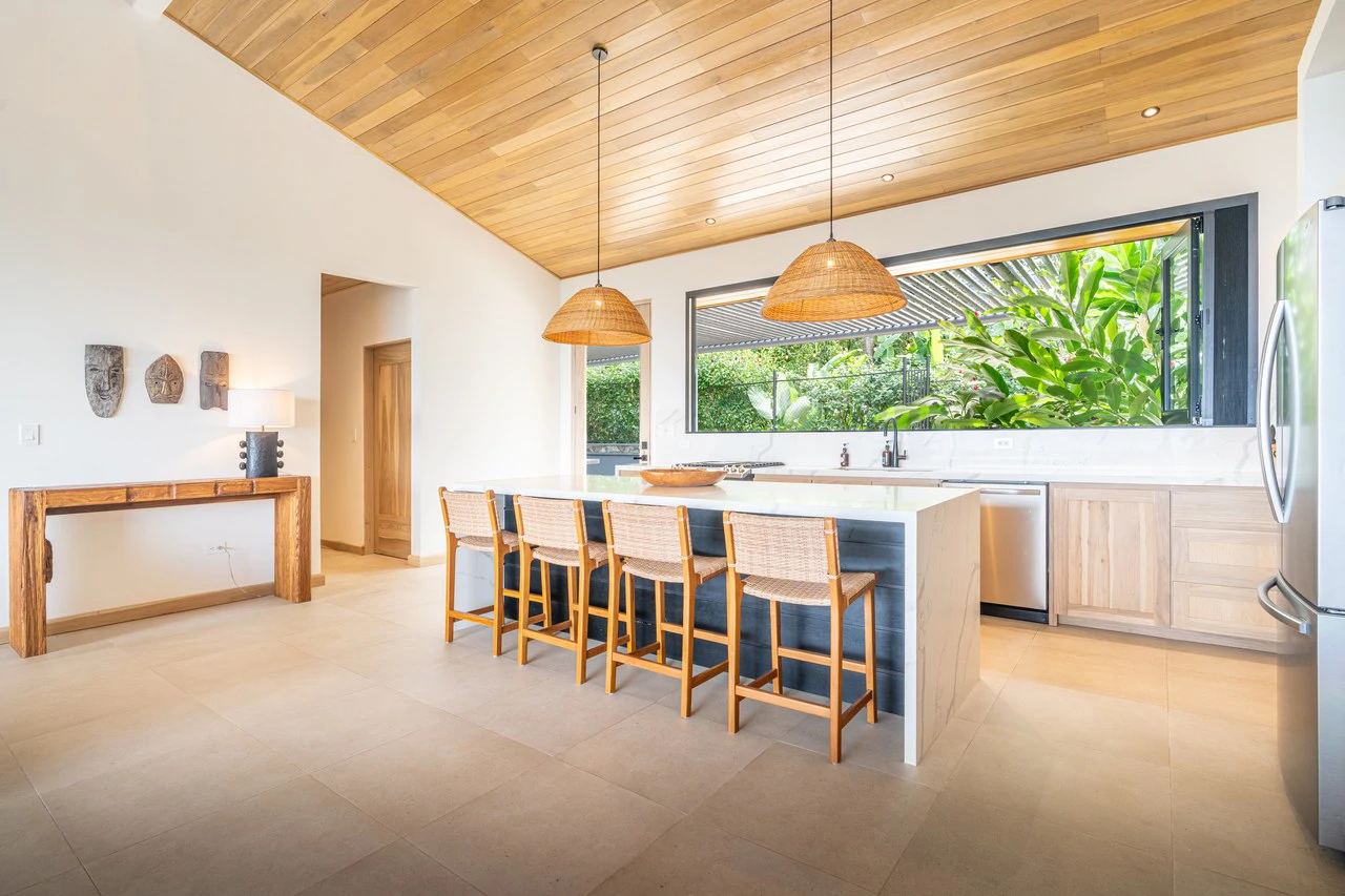 Casa Amarilla – Oceanfront Luxury Meets Sustainable Living in Tres Rios: Mountain House For Sale in Tres Rios - Gallery image 5