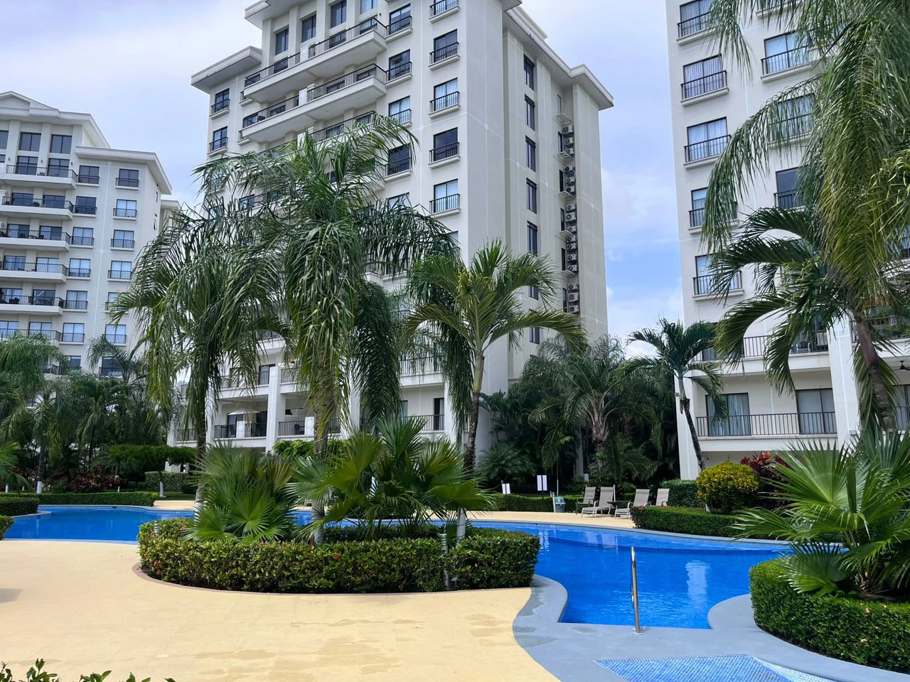 Condo Jaco Bay. Jaco Costa Rica: Near the Coast Apartment For Sale in Jacó - Gallery image 41