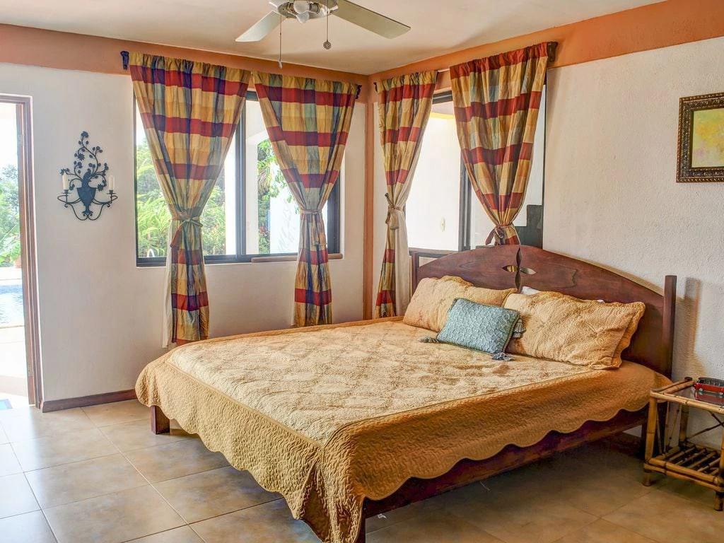 2.7 ACRES – 3 Bedroom Home With Great Mountain View, 2 Pools With Waterslide, 2 Wheel Drive Access!!! - Gallery image 15