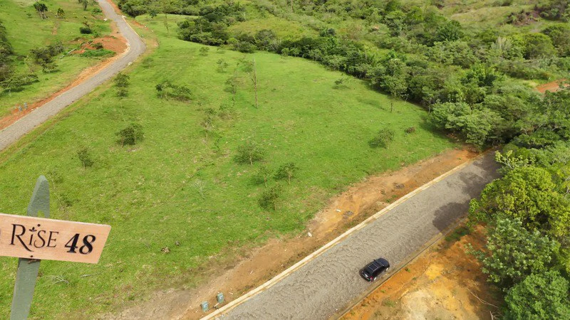 lote 48 RISE: BEAUTIFUL LOT FOR SALE IN THE HEART OF RISE COSTA RICA WITH CREEK (63,475 SQFT) - Gallery image 5