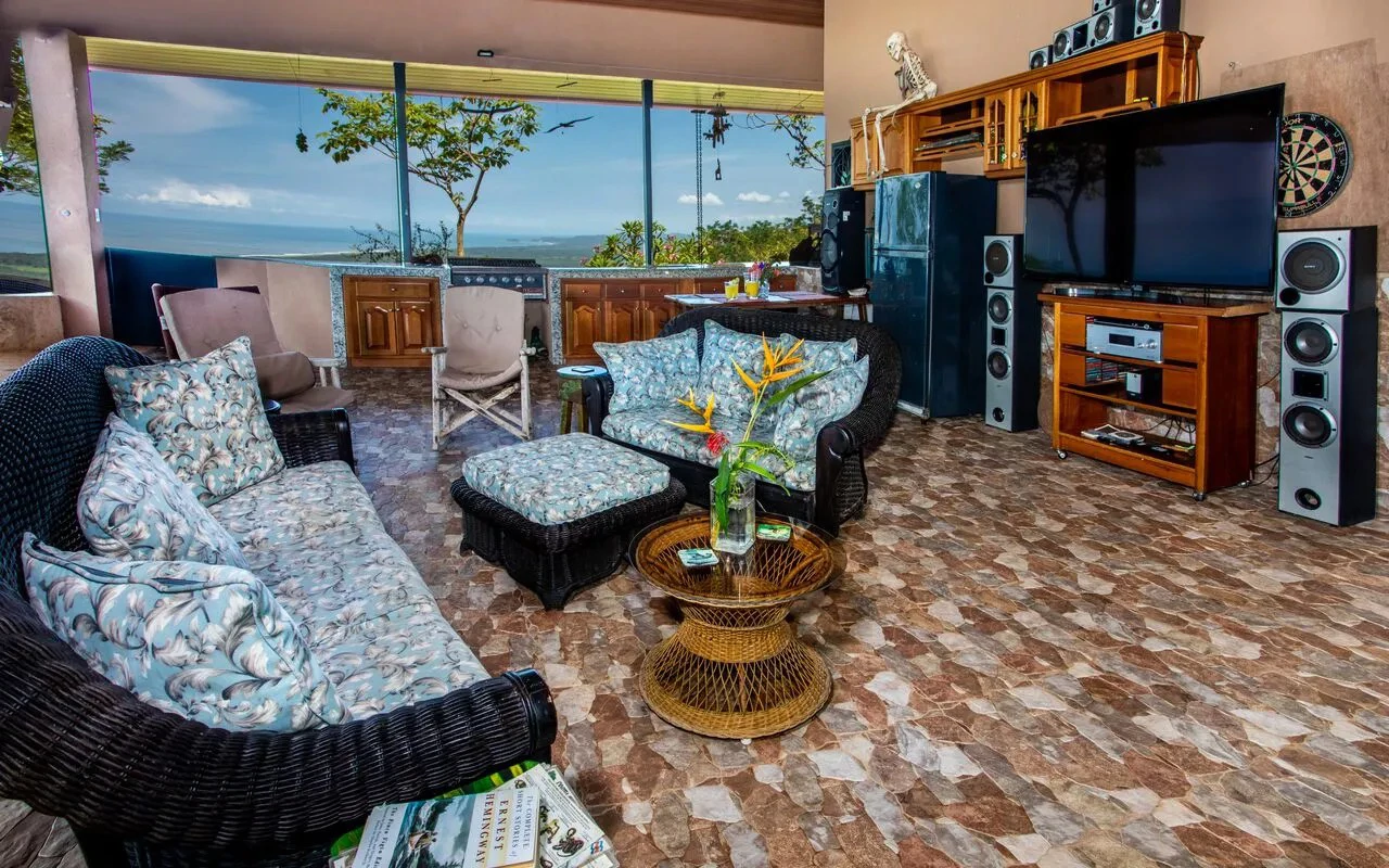 209 ACRES – 3 Bedroom 180 Degree Ocean View Home, Pool, And At Least 4 More Ocean View Building Sites!!!! - Gallery image 21